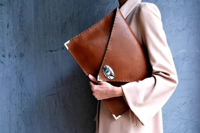 Large leather clutch in tabac brown: Large with Gold Hardware