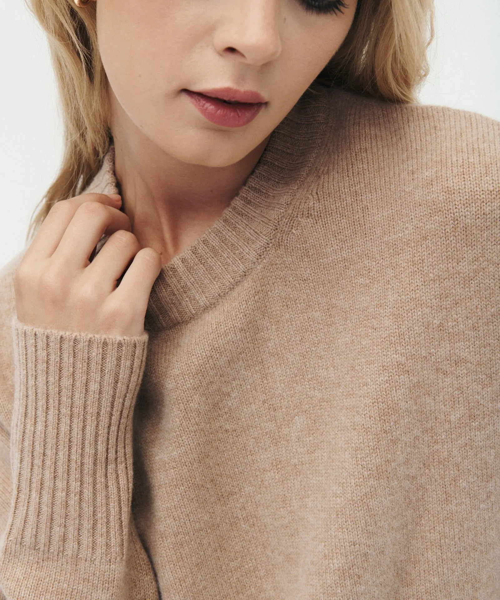 Luxe Cashmere Oversized Crewneck Sweater