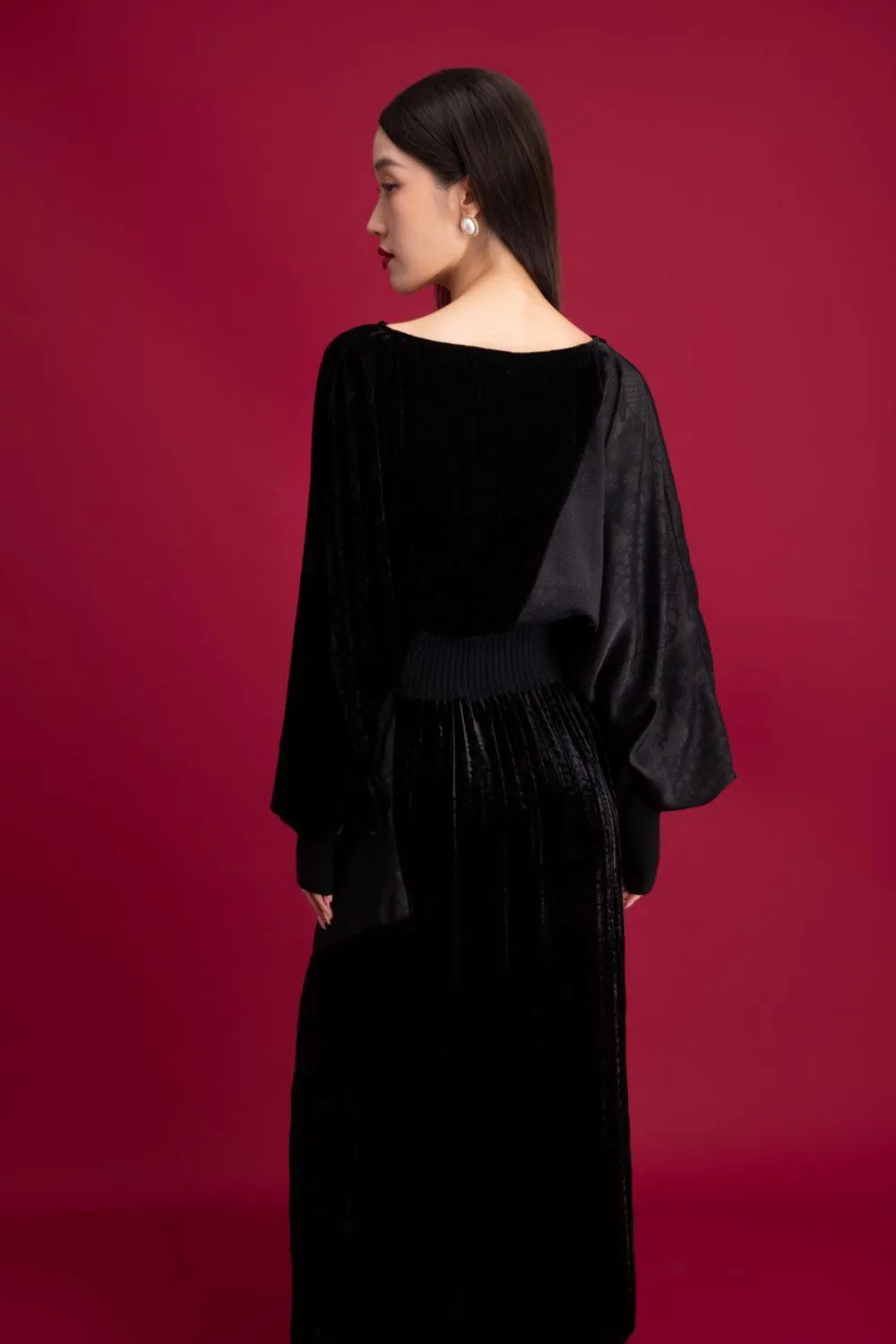 Tala Straight Long Sleeved Velvet Top