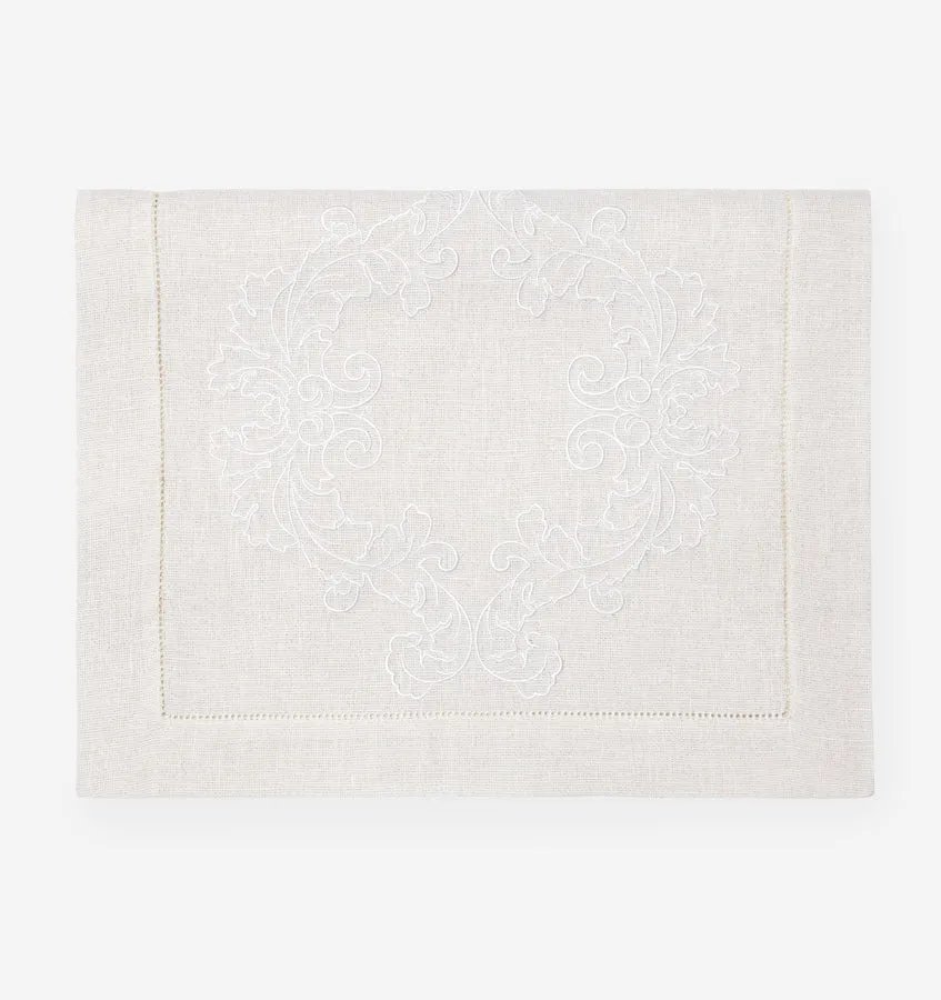 Tissi Table Runner